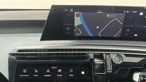 PEUGEOT 3008 1.2 Hybrid 136 Allure e-DSC6