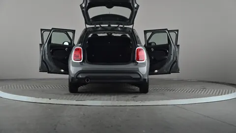 MINI HATCHBACK 1.5 Cooper Classic