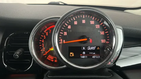 MINI HATCHBACK 1.5 Cooper Classic