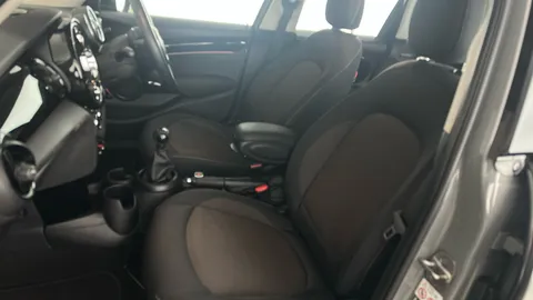 MINI HATCHBACK 1.5 Cooper Classic