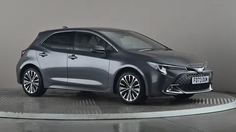 TOYOTA COROLLA 1.8 Hybrid Design CVT