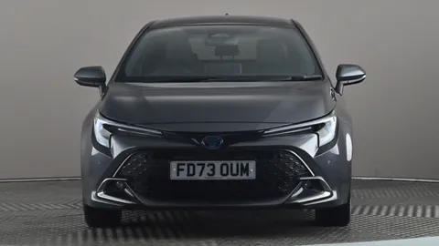 TOYOTA COROLLA 1.8 Hybrid Design CVT