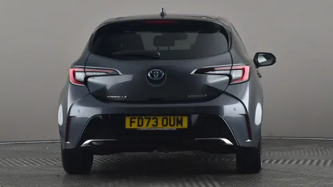 TOYOTA COROLLA 1.8 Hybrid Design CVT