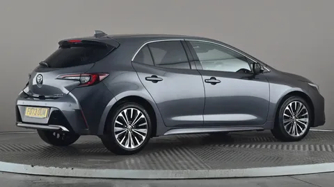 TOYOTA COROLLA 1.8 Hybrid Design CVT