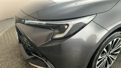 TOYOTA COROLLA 1.8 Hybrid Design CVT