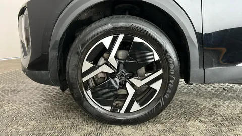 PEUGEOT 2008 1.2 PureTech 130 GT EAT8