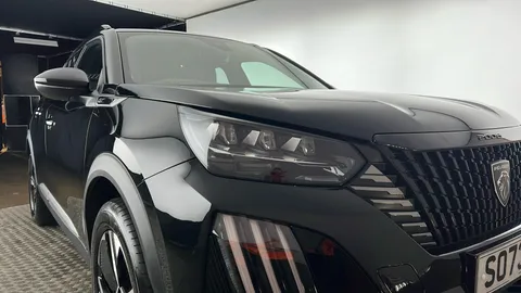 PEUGEOT 2008 1.2 PureTech 130 GT EAT8