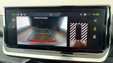 PEUGEOT 2008 1.2 PureTech 130 GT EAT8