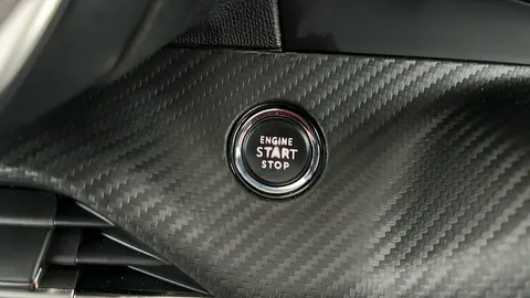 PEUGEOT 2008 1.2 PureTech 130 GT EAT8