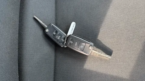 VOLKSWAGEN UP 1.0 Move Up Tech Edition [Start Stop]