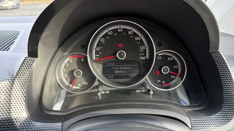 VOLKSWAGEN UP 1.0 Move Up Tech Edition [Start Stop]