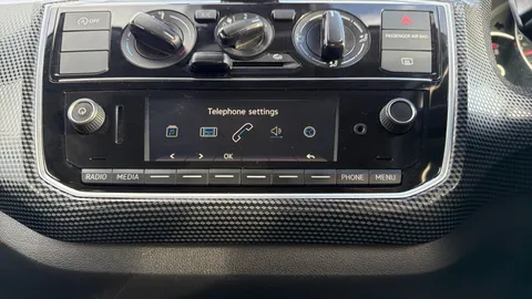 VOLKSWAGEN UP 1.0 Move Up Tech Edition [Start Stop]