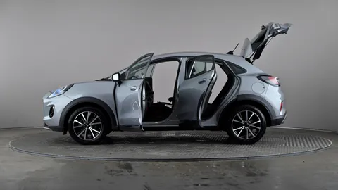 FORD PUMA 1.0 EcoBoost Hybrid mHEV Titanium