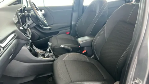 FORD PUMA 1.0 EcoBoost Hybrid mHEV Titanium