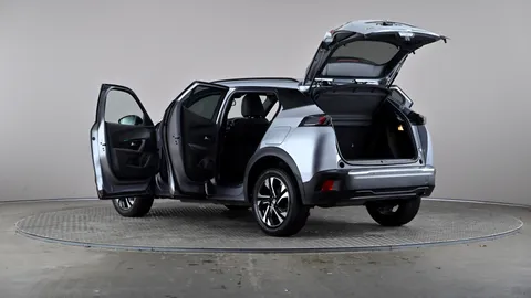 PEUGEOT 2008 1.2 PureTech Allure Premium+