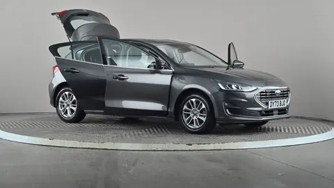 FORD FOCUS 1.0 EcoBoost Hybrid mHEV 155 Titanium