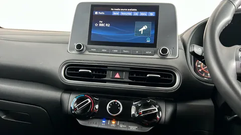 HYUNDAI KONA 1.0 TGDi 48V MHEV SE Connect