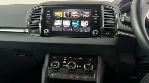 SKODA KAROQ 1.0 TSI SE Drive