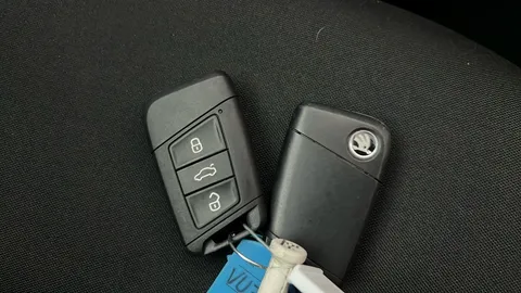 SKODA KAROQ 1.0 TSI SE Drive