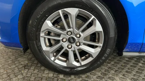 FORD FOCUS 1.0 EcoBoost Hybrid mHEV 155 Titanium