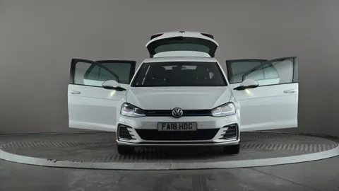 VOLKSWAGEN GOLF 1.4 TSI GTE Advance DSG