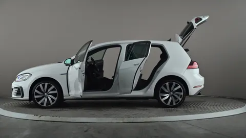 VOLKSWAGEN GOLF 1.4 TSI GTE Advance DSG