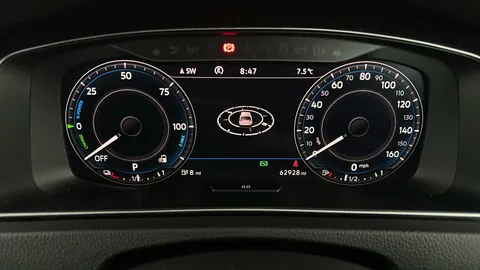 VOLKSWAGEN GOLF 1.4 TSI GTE Advance DSG