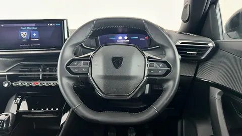 PEUGEOT 2008 1.2 PureTech Allure