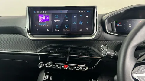 PEUGEOT 2008 1.2 PureTech Allure