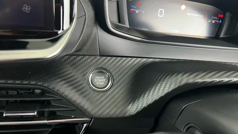 PEUGEOT 2008 1.2 PureTech Allure