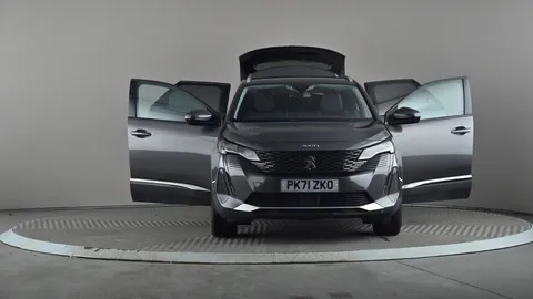 PEUGEOT 3008 1.5 BlueHDi Allure Premium