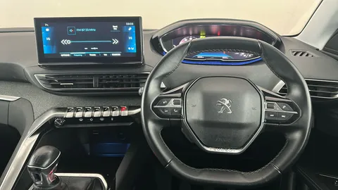 PEUGEOT 3008 1.5 BlueHDi Allure Premium