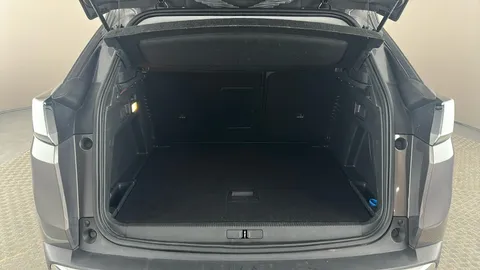 PEUGEOT 3008 1.5 BlueHDi Allure Premium