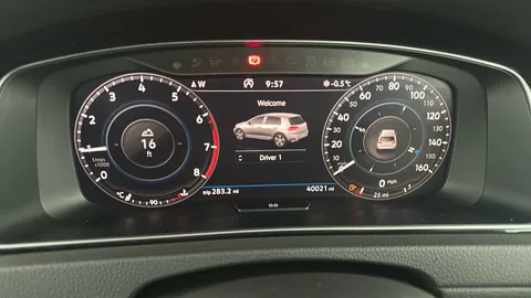 VOLKSWAGEN GOLF 1.5 TSI EVO 150 R-Line