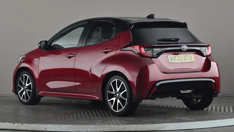 TOYOTA YARIS 1.5 Hybrid Dynamic CVT [Bi-tone]