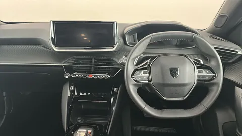 PEUGEOT 2008 1.2 PureTech 130 Allure EAT8