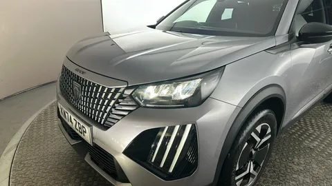 PEUGEOT 2008 1.2 PureTech 130 Allure EAT8