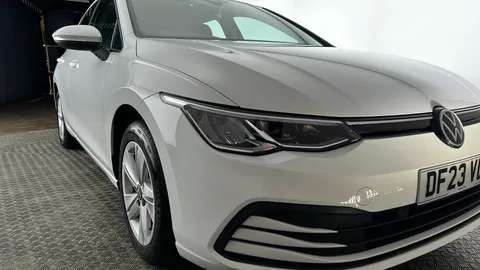 VOLKSWAGEN GOLF 1.5 TSI 150 Life