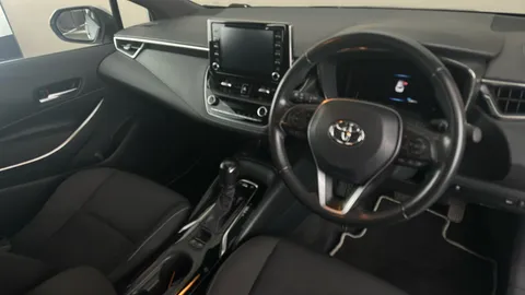 TOYOTA COROLLA 1.8 VVT-i Hybrid Icon CVT