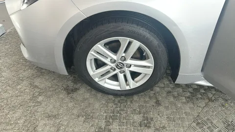 TOYOTA COROLLA 1.8 VVT-i Hybrid Icon CVT