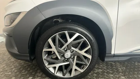 HYUNDAI KONA 1.6 GDi Hybrid Premium DCT