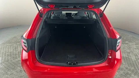 TOYOTA COROLLA 1.8 VVT-i Hybrid Icon Tech CVT