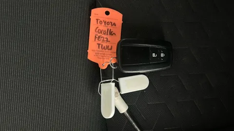 TOYOTA COROLLA 1.8 VVT-i Hybrid Icon Tech CVT