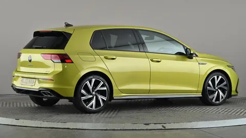 VOLKSWAGEN GOLF 1.5 eTSI 150 R-Line DSG