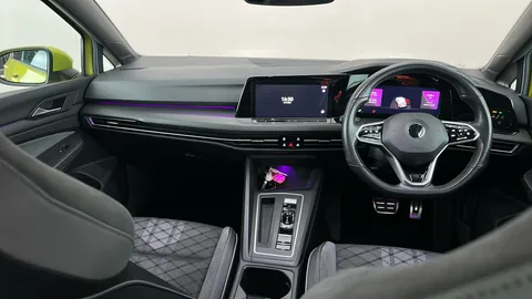 VOLKSWAGEN GOLF 1.5 eTSI 150 R-Line DSG