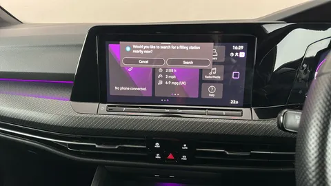 VOLKSWAGEN GOLF 1.5 eTSI 150 R-Line DSG