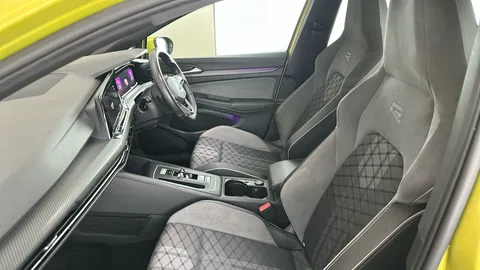 VOLKSWAGEN GOLF 1.5 eTSI 150 R-Line DSG