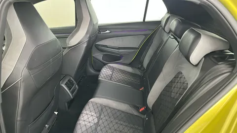 VOLKSWAGEN GOLF 1.5 eTSI 150 R-Line DSG