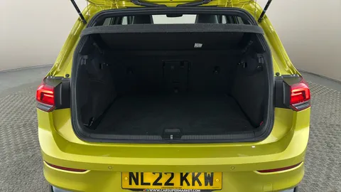 VOLKSWAGEN GOLF 1.5 eTSI 150 R-Line DSG