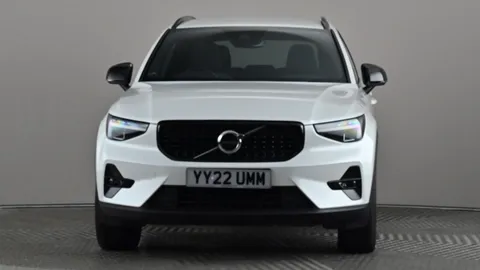 VOLVO XC40 1.5 T4 Recharge PHEV Plus Dark Auto